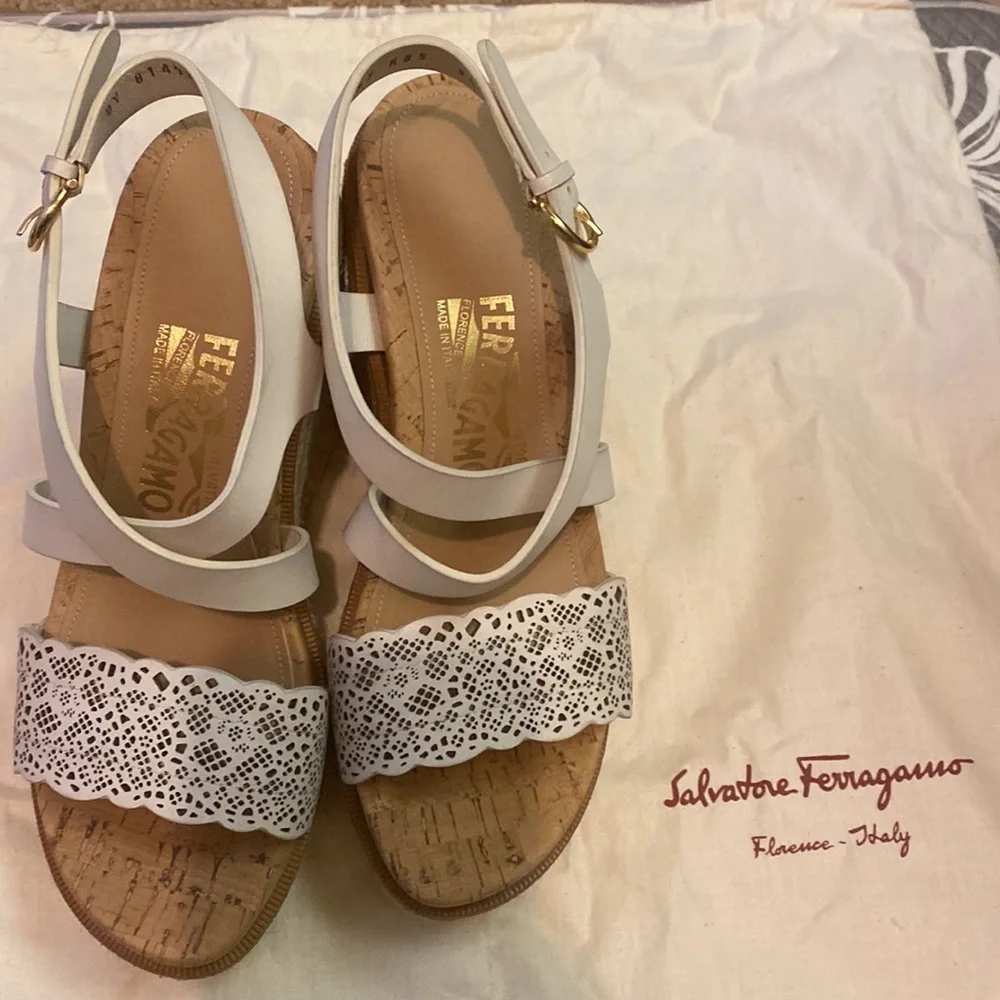 Brand new never wear, Salvatore Ferragamo Wedge